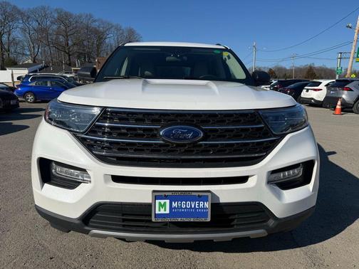 Star White Metallic Tri-Coat 2023 Ford Explorer XLT
