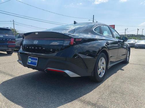 2025 Hyundai SONATA SE