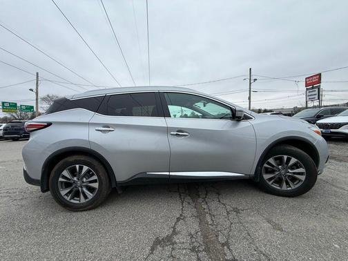 Brilliant Silver Metallic 2017 Nissan Murano SL