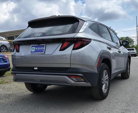 2025 Hyundai TUCSON SE