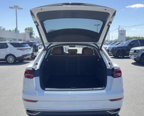 2023 Audi Q8 55 Premium