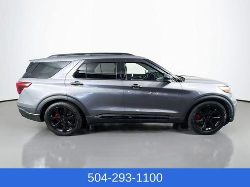 Gray Metallic 2021 Ford Explorer ST