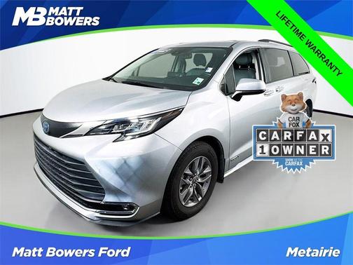 2021 Toyota Sienna XLE