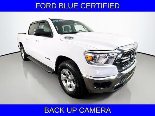 Bright White Clearcoat 2022 RAM 1500 Big Horn