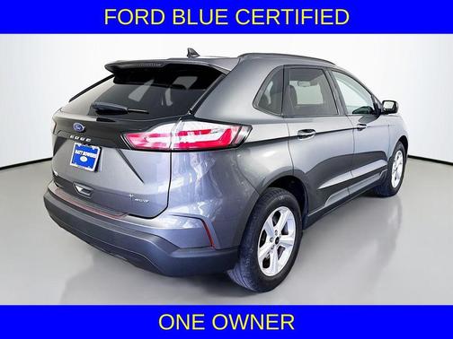 Carbonized Gray Metallic 2023 Ford Edge SE