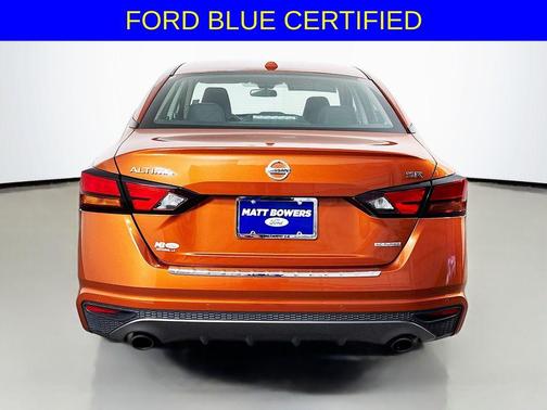 2022 Nissan Altima 2.0 SR