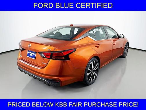 2022 Nissan Altima 2.0 SR