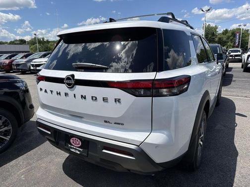 Pearl 2026 Nissan Pathfinder SL