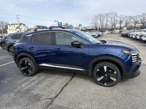 Deep Blue Pearl 2026 Nissan Kicks SR