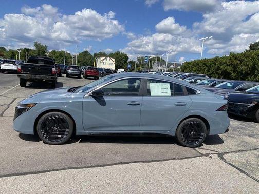 Atlantic Gray M 2027 Nissan Sentra SR