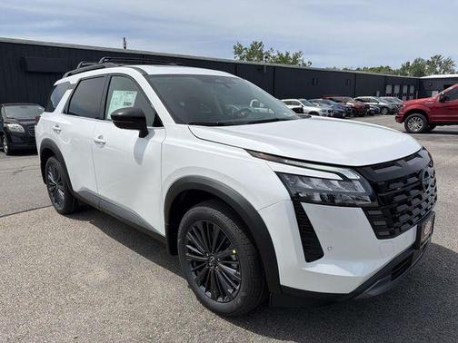Everest White P 2026 Nissan Pathfinder SL
