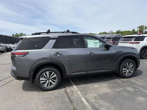 Gun Metallic 2026 Nissan Pathfinder SL