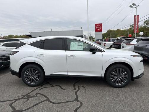 Everest White P 2026 Nissan Murano SL