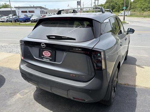 Gun Metallic 2026 Nissan Kicks SR