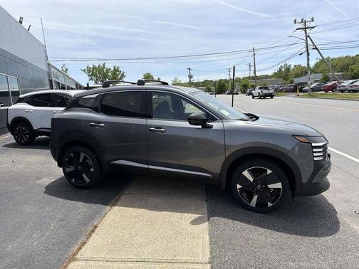 Gun Metallic 2026 Nissan Kicks SR