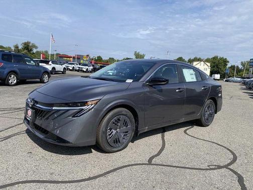 Gun Metallic 2027 Nissan Sentra SV