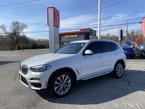 Mineral White Metallic 2018 BMW X3 xDrive30i