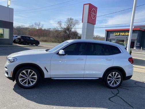Mineral White Metallic 2018 BMW X3 xDrive30i