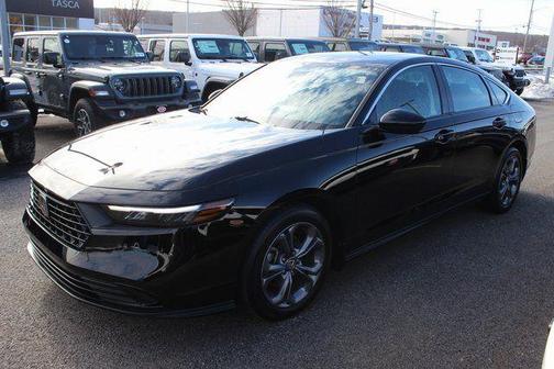 Crystal Black Pearl 2024 Honda Accord EX