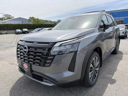 Gun Metallic 2026 Nissan Pathfinder Platinum