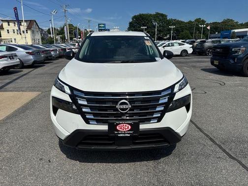 Glacier White 2026 Nissan Rogue S