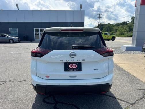 Glacier White 2026 Nissan Rogue S