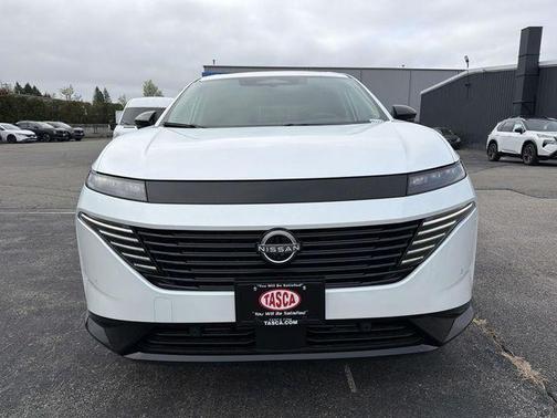 Everest White P 2026 Nissan Murano Platinum