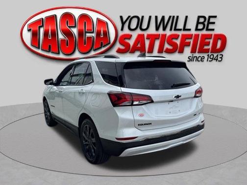 Iridescent Pearl Tricoat 2023 Chevrolet Equinox RS