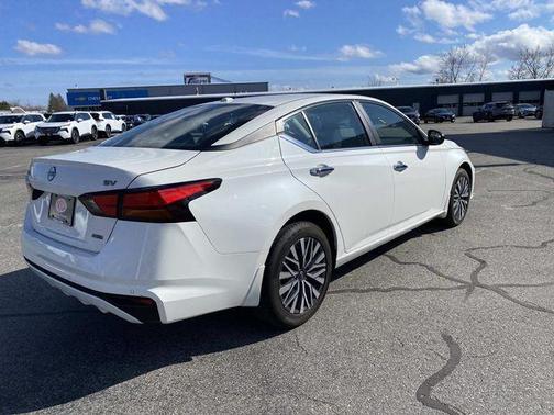 White 2024 Nissan Altima 2.5 SV