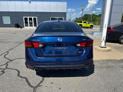 Blue 2020 Nissan Altima 2.5 SV