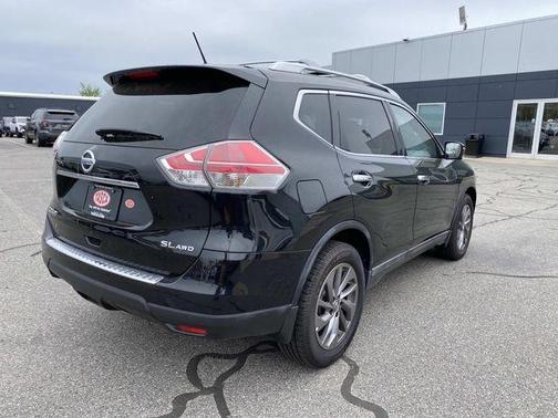 Magnetic Black 2016 Nissan Rogue SL