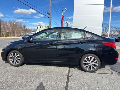 2017 Hyundai Accent Value Edition