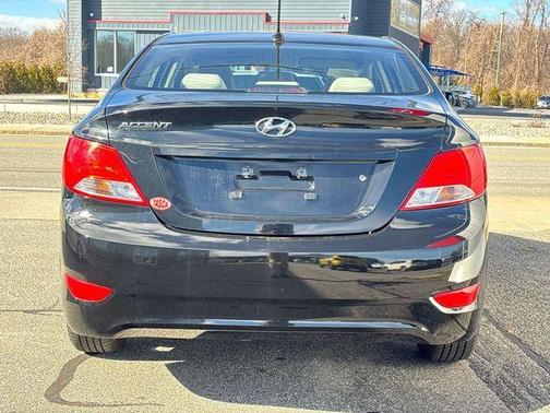 2017 Hyundai Accent Value Edition