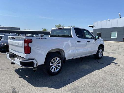 Summit White 2021 Chevrolet Silverado 1500 Custom