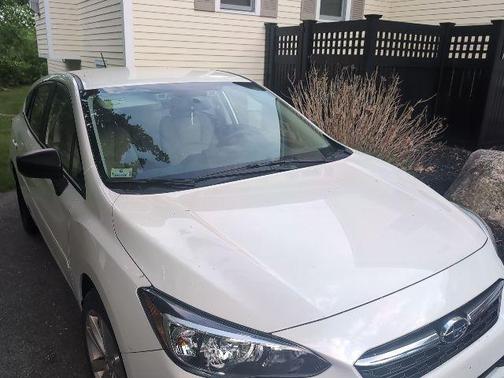 Crystal White Pearl 2023 Subaru Impreza Base