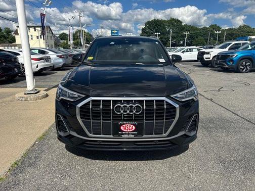 Mythos Black Metallic 2025 Audi Q3 45 S line Premium
