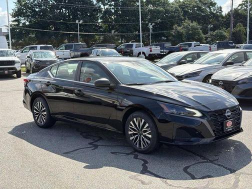 Black 2026 Nissan Altima SV