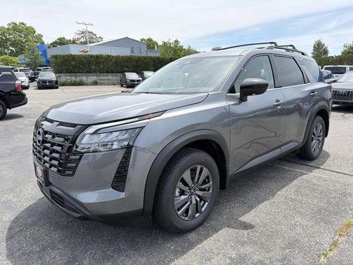 Gun Metallic 2026 Nissan Pathfinder SV