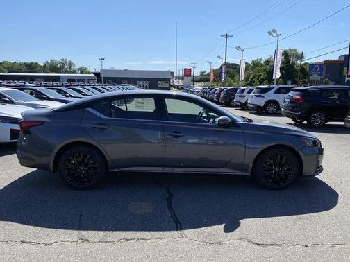 Gun Metallic 2026 Nissan Altima SV