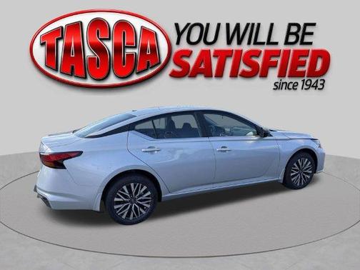 Brilliant Silver Metallic 2026 Nissan Altima SV