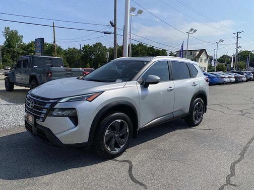 Brilliant Silver Metallic 2024 Nissan Rogue SV