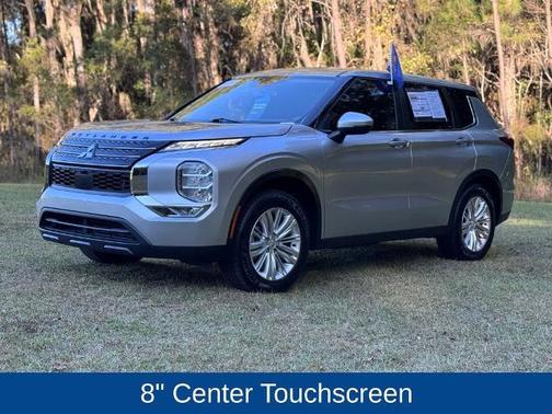 2022 Mitsubishi Outlander ES