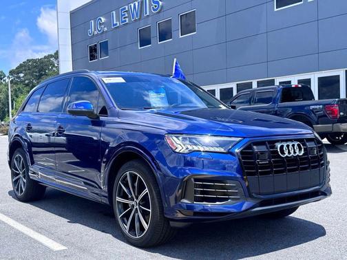 Navarra Blue Metallic 2021 Audi Q7 55 QUATTRO PREMIUM