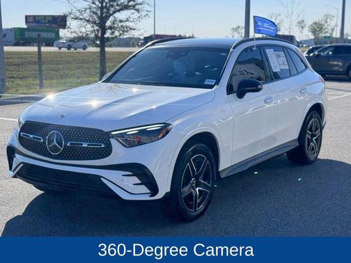 Polar White 2024 Mercedes-Benz GLC 300 BASE