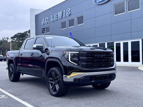 2025 GMC Sierra 1500 SLE