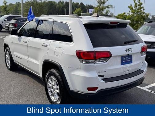 2020 Jeep Grand Cherokee LAREDO