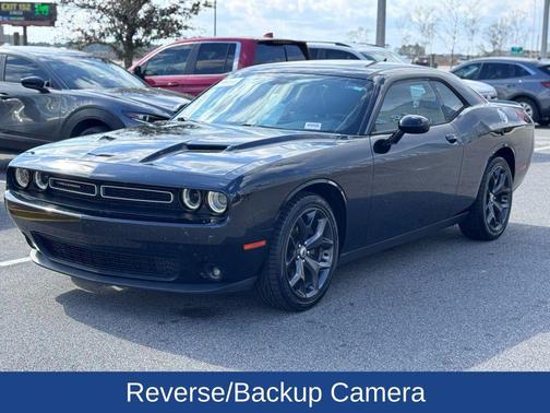 2017 Dodge Challenger SXT