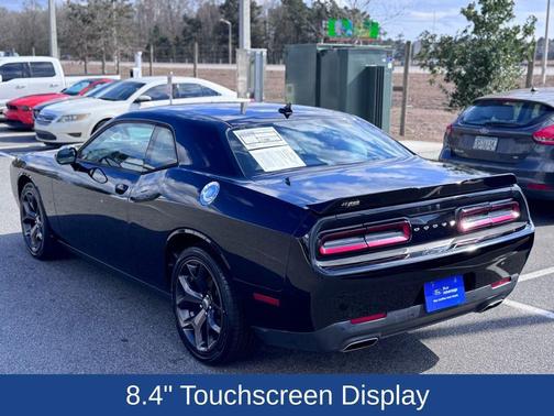 2017 Dodge Challenger SXT