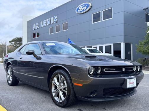 2023 Dodge Challenger SXT