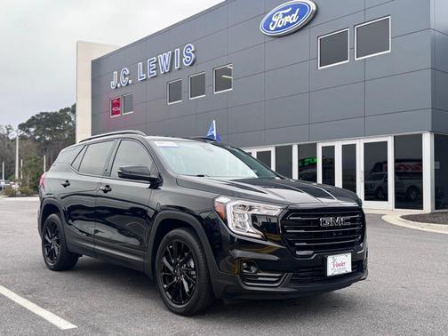 2023 GMC Terrain SLT